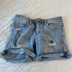 Anthropologie Pilcro Distressed Denim Light Wash Shorts ❤️